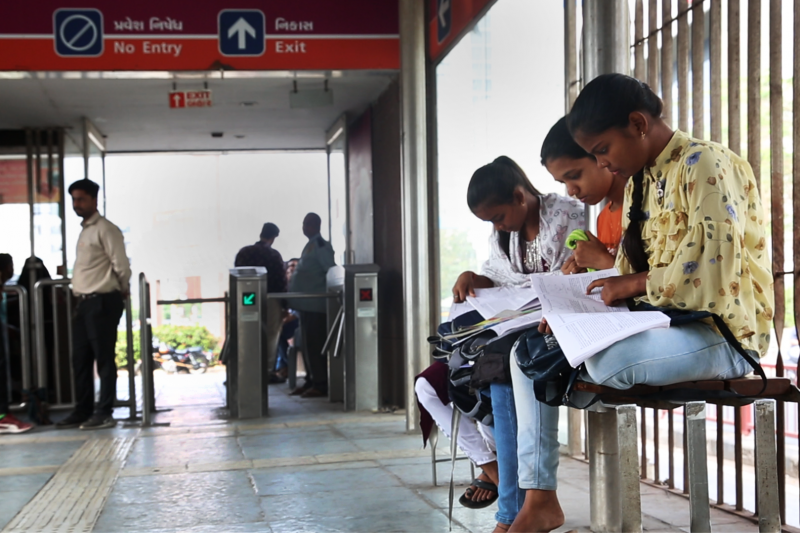 eBus Station Social